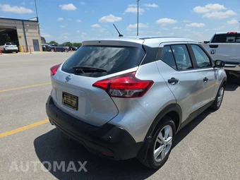 2020 Nissan Kicks S – miniatura 4