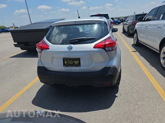 2020 Nissan Kicks S – miniatura 5