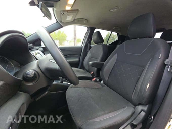 2020 Nissan Kicks S – miniatura 3