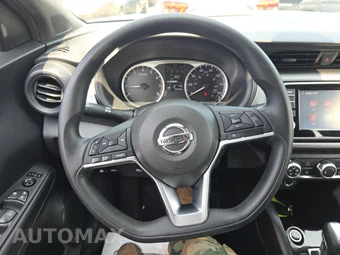 2020 Nissan Kicks S – miniatura 10