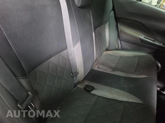 2020 Nissan Kicks S – miniatura 15