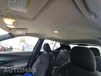 2020 Nissan Kicks S – miniatura 11