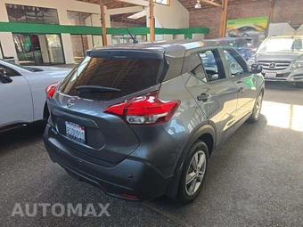 2020 Nissan Kicks S – miniatura 3