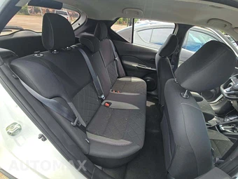 2020 Nissan Kicks S – miniatura 16