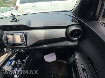 2020 Nissan Kicks S – miniatura 19