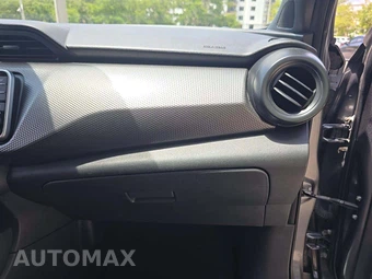 2020 Nissan Kicks S – miniatura 16