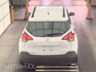 2020 Nissan Kicks S – miniatura 5