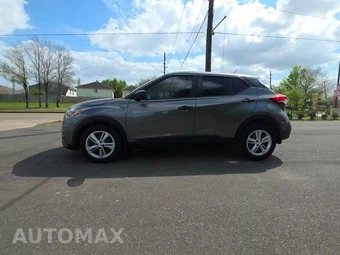 2020 Nissan Kicks S - miniatura 3