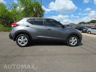 2020 Nissan Kicks S - miniatura 5