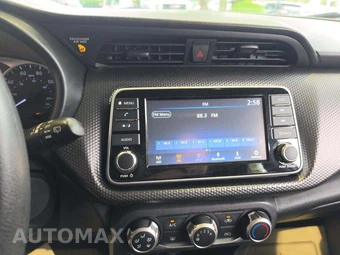 2020 Nissan Kicks S – miniatura 10