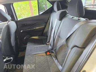2020 Nissan Kicks S – miniatura 13