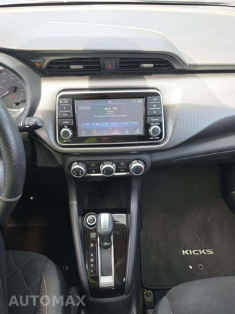 2020 Nissan Kicks S – miniatura 10