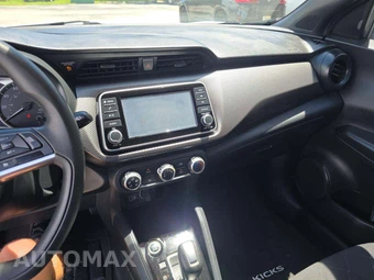 2020 Nissan Kicks S - miniatura 10