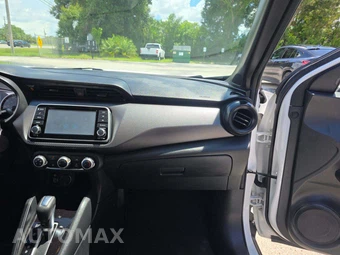2020 Nissan Kicks S - miniatura 19