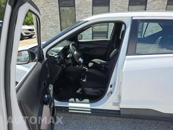 2020 Nissan Kicks S - miniatura 6