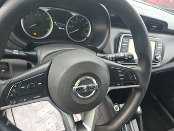 2020 Nissan Kicks S – miniatura 10