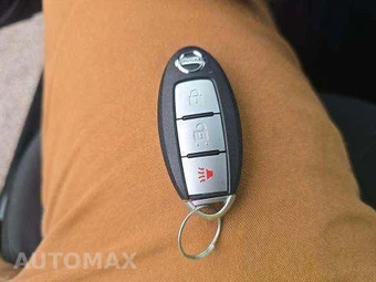 2020 Nissan Kicks S - miniatura 8