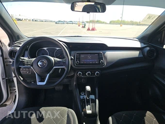 2020 Nissan Kicks S - miniatura 11