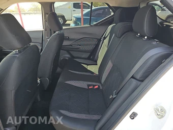 2020 Nissan Kicks S - miniatura 13