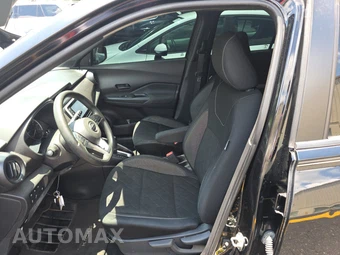 2020 Nissan Kicks S – miniatura 7