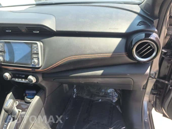 2020 Nissan Kicks SR - miniatura 16