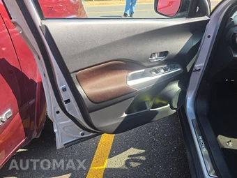 2020 Nissan Kicks SR – miniatura 9