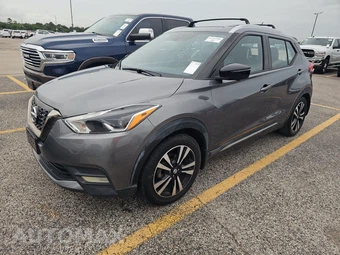 2020 Nissan Kicks SR