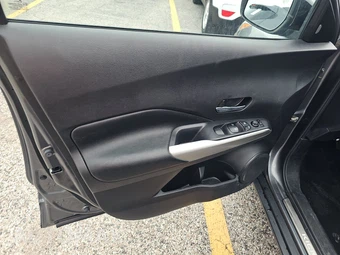 2020 Nissan Kicks SR – miniatura 9
