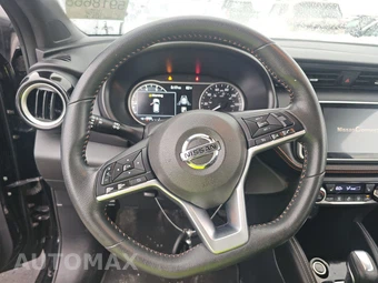 2020 Nissan Kicks SR – miniatura 10