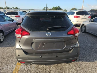 2020 Nissan Kicks SR – miniatura 5
