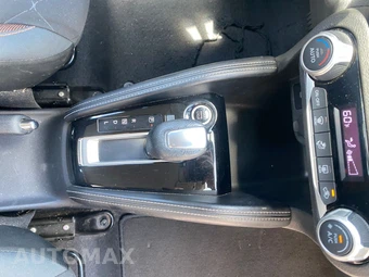 2020 Nissan Kicks SR - miniatura 45