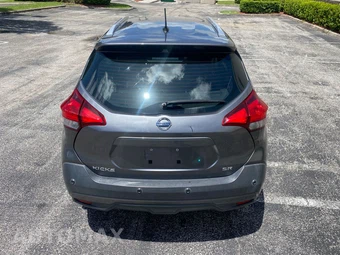 2020 Nissan Kicks SR - miniatura 7