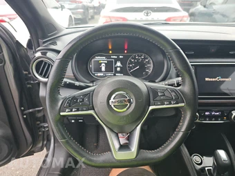 2020 Nissan Kicks SR – miniatura 10