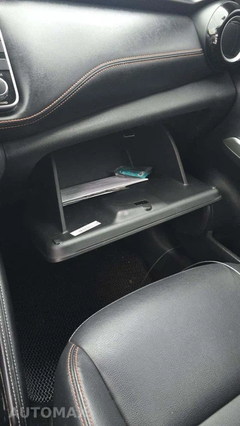 2020 Nissan Kicks SR – miniatura 29