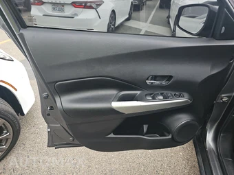 2020 Nissan Kicks SR – miniatura 9