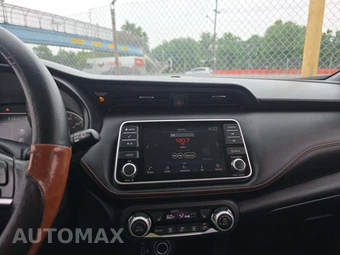 2020 Nissan Kicks SR - miniatura 10
