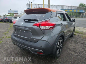2020 Nissan Kicks SR - miniatura 3