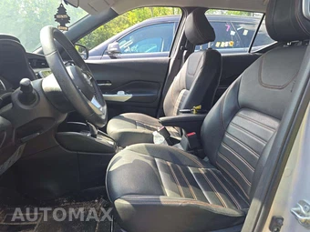 2020 Nissan Kicks SR - miniatura 6