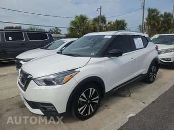 2020 Nissan Kicks SR
