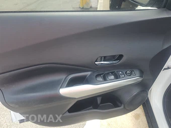 2020 Nissan Kicks SR – miniatura 9