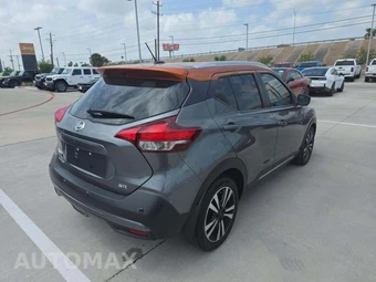 2020 Nissan Kicks SR - miniatura 3