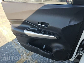2020 Nissan Kicks SR - miniatura 9