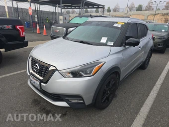 2020 Nissan Kicks SR
