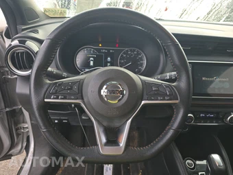 2020 Nissan Kicks SR – miniatura 10