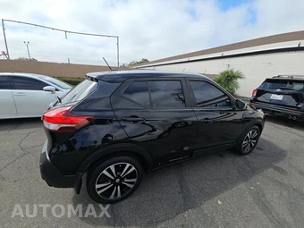 2020 Nissan Kicks SV - miniatura 4