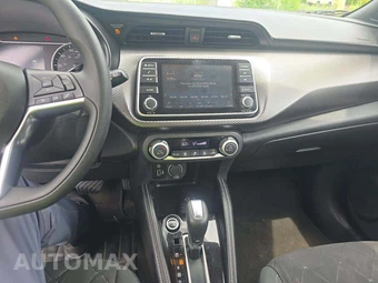 2020 Nissan Kicks SV – miniatura 7