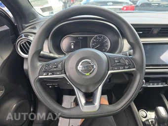 2020 Nissan Kicks SV - miniatura 10