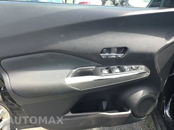 2020 Nissan Kicks SV - miniatura 9