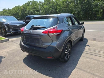 2020 Nissan Kicks SV – miniatura 3