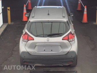 2020 Nissan Kicks SV – miniatura 5